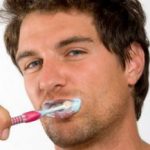 Sikat Gigi Teratur Cegah Impotensi