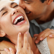 Manfaat pelukan dan ciuman